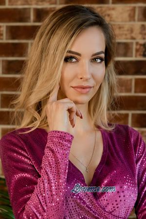 228356 - Olesia Age: 38 - Ukraine