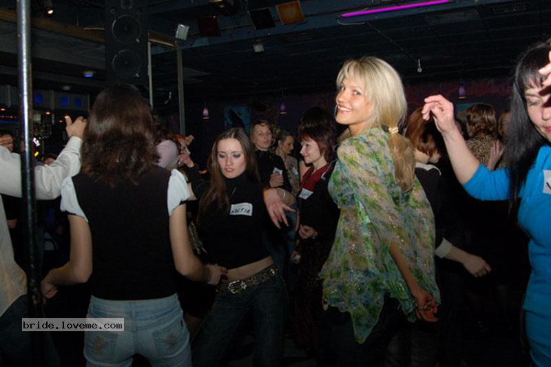 ukraine-women-0219