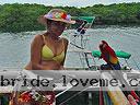 cartagena-women-boat-1104-10